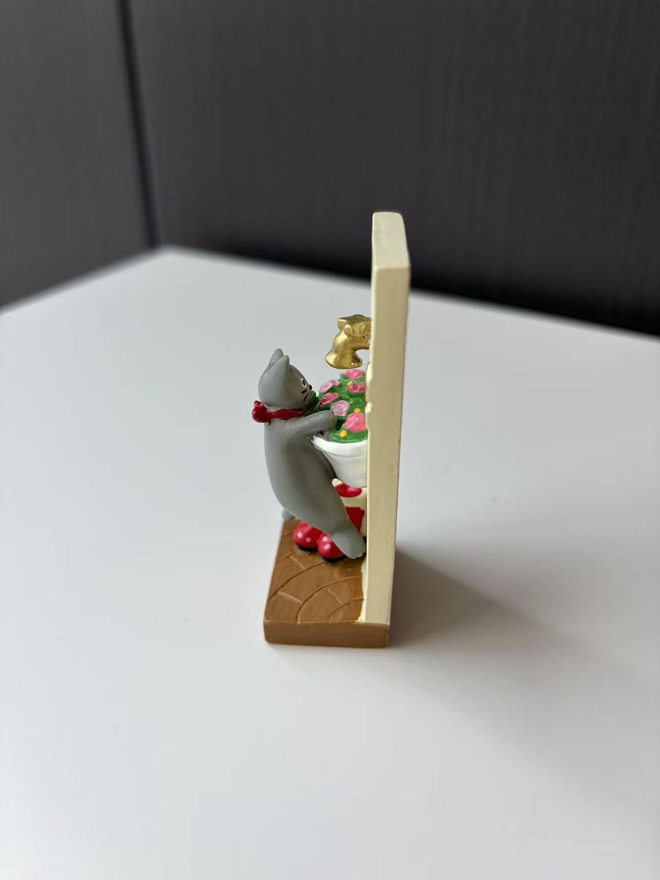 Ornawe Mini Resin Welcome Door Plaque Figurine – Tabletop Cottage Decor