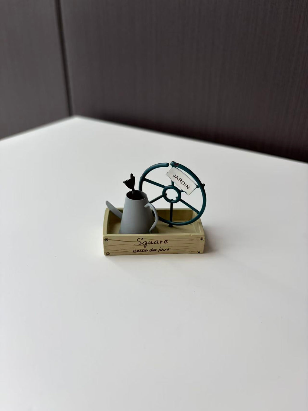 Ornawe Mini Resin Garden Cart Ornament – Tabletop Rustic Decor