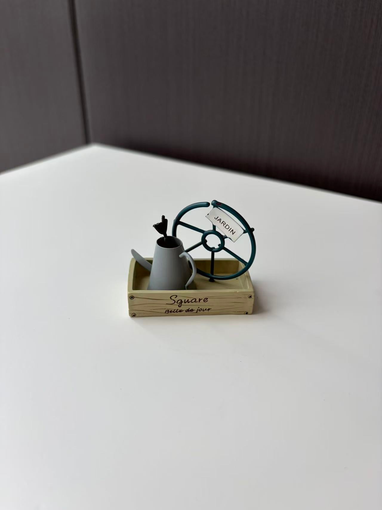 Ornawe Mini Resin Garden Cart Ornament – Tabletop Rustic Decor