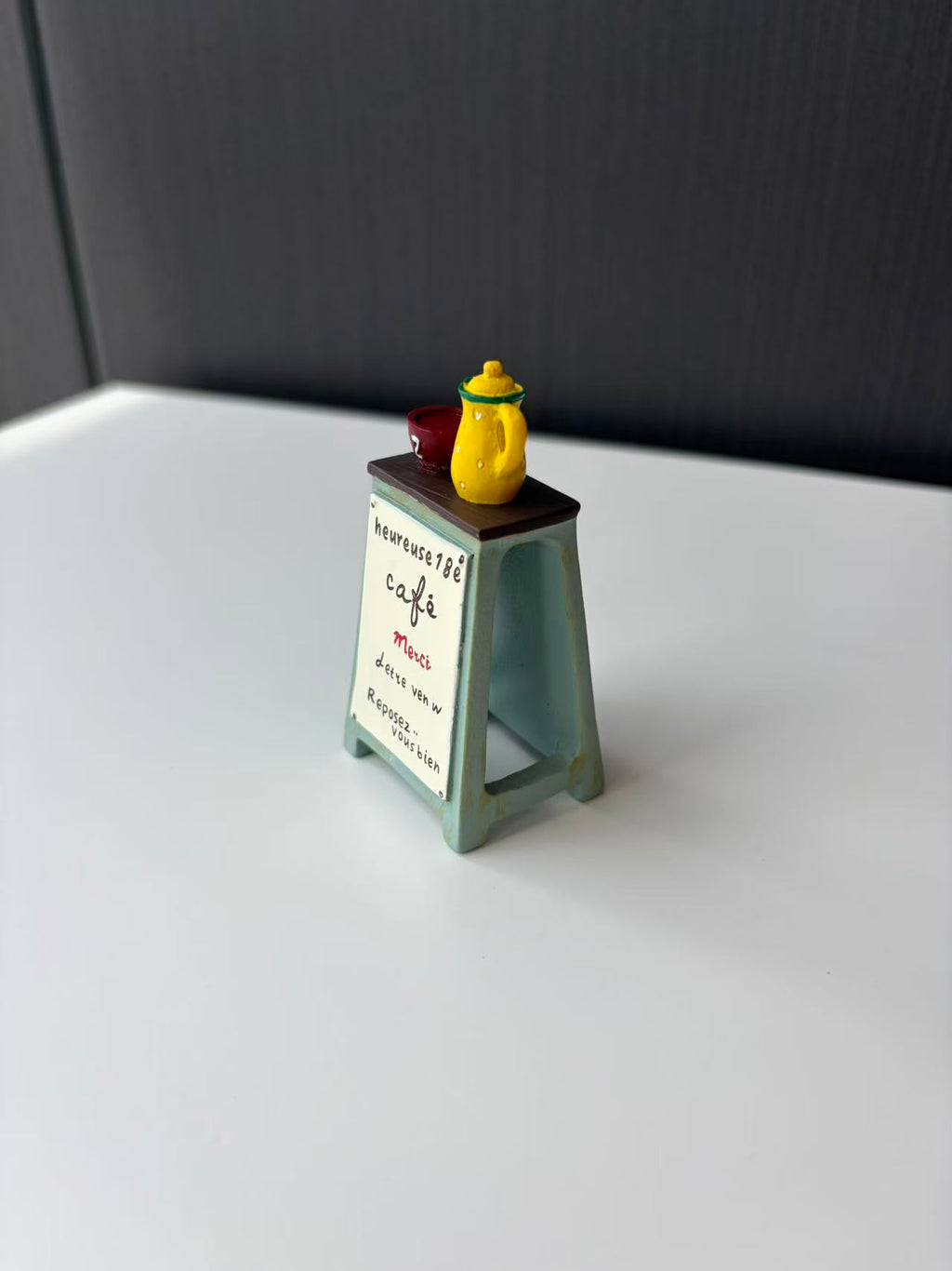 Ornawe Mini Resin Café Sign Figurine – Tabletop Bistro Decor